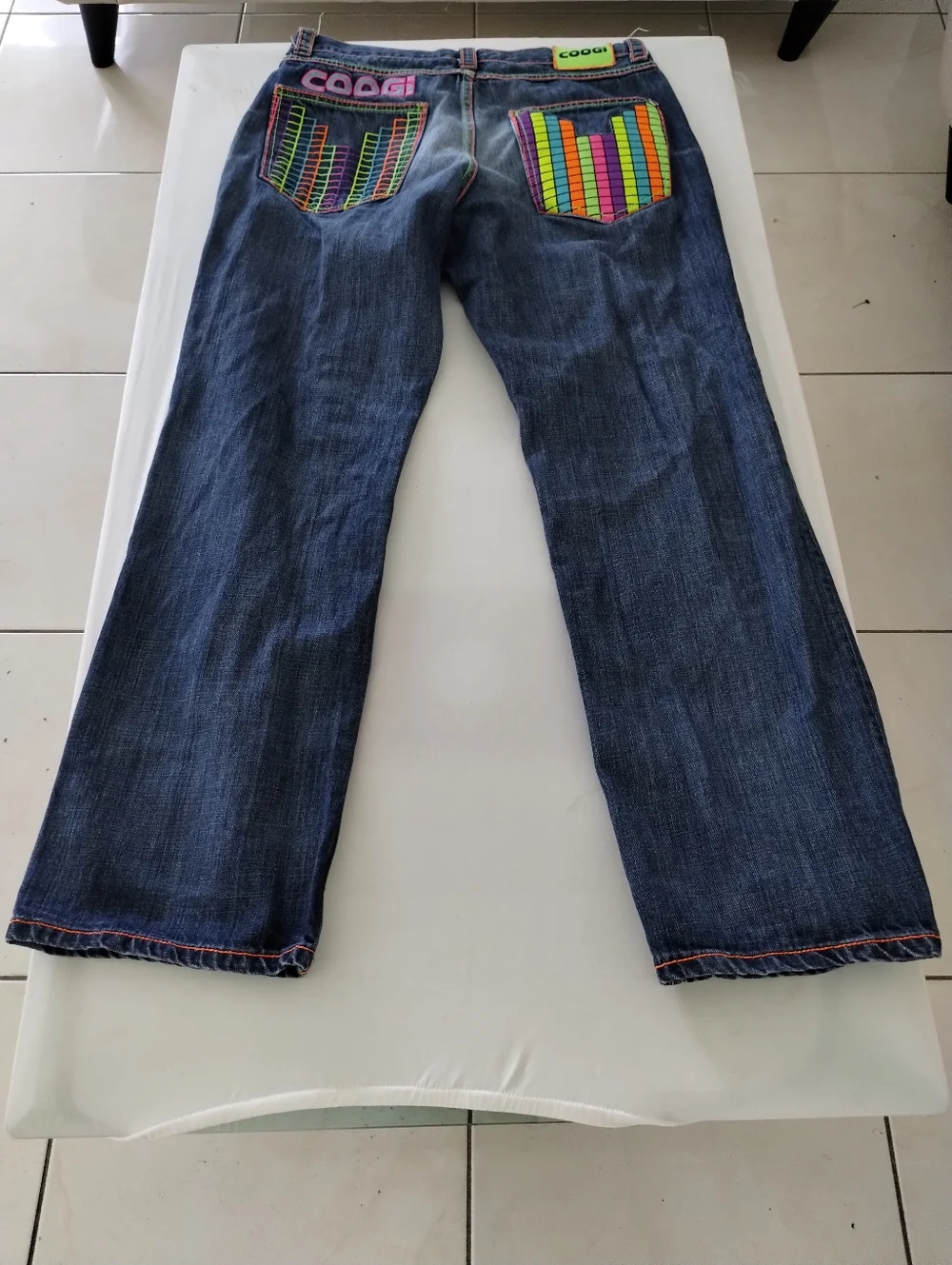 Coogi Men's Pants Y2K Spellout Denim Distressed Embroidered Size 34x 33 - Picture 10 of 14